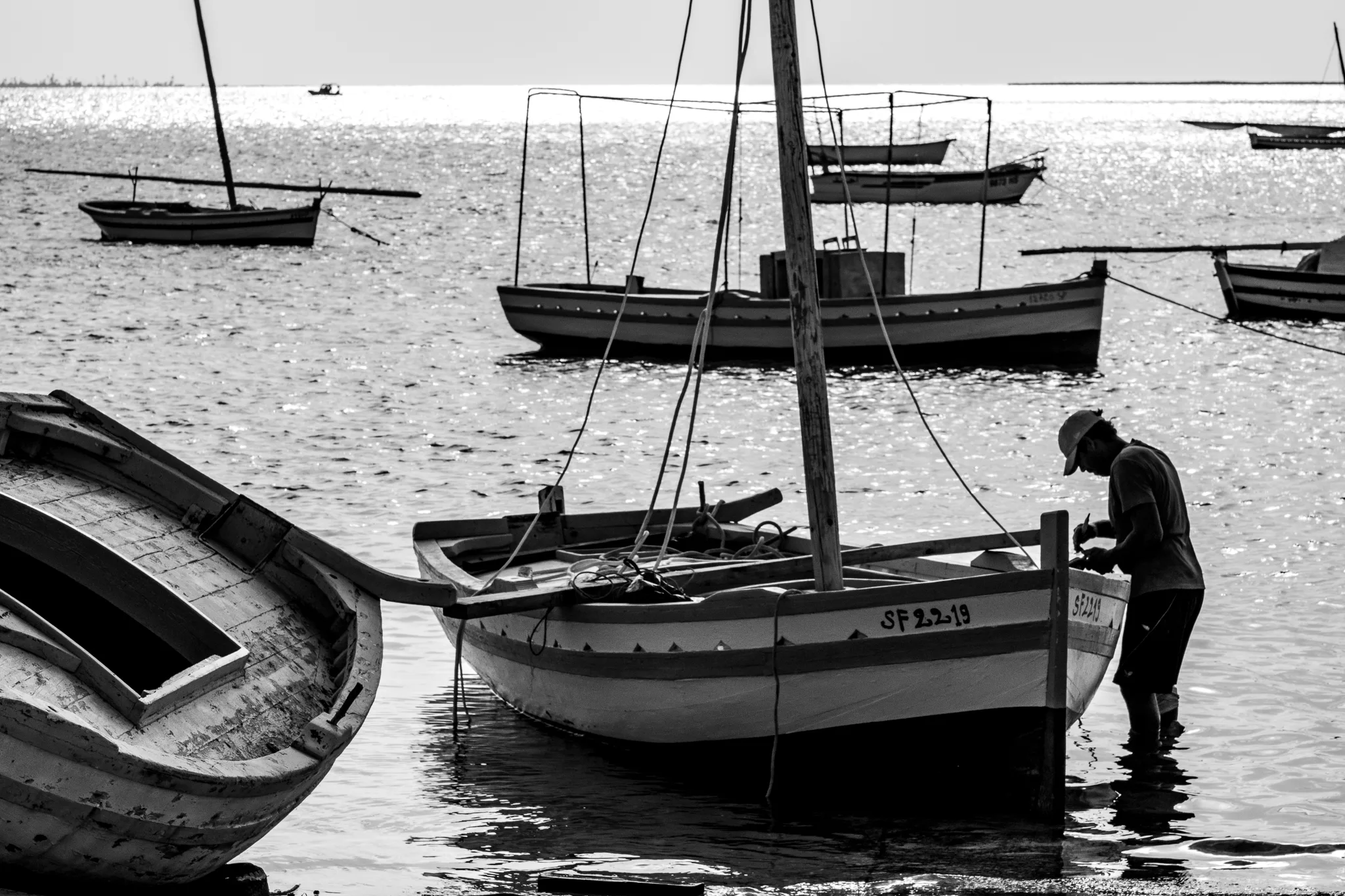 Regate3 7 travailleur bricole peint felouque marsa acherine